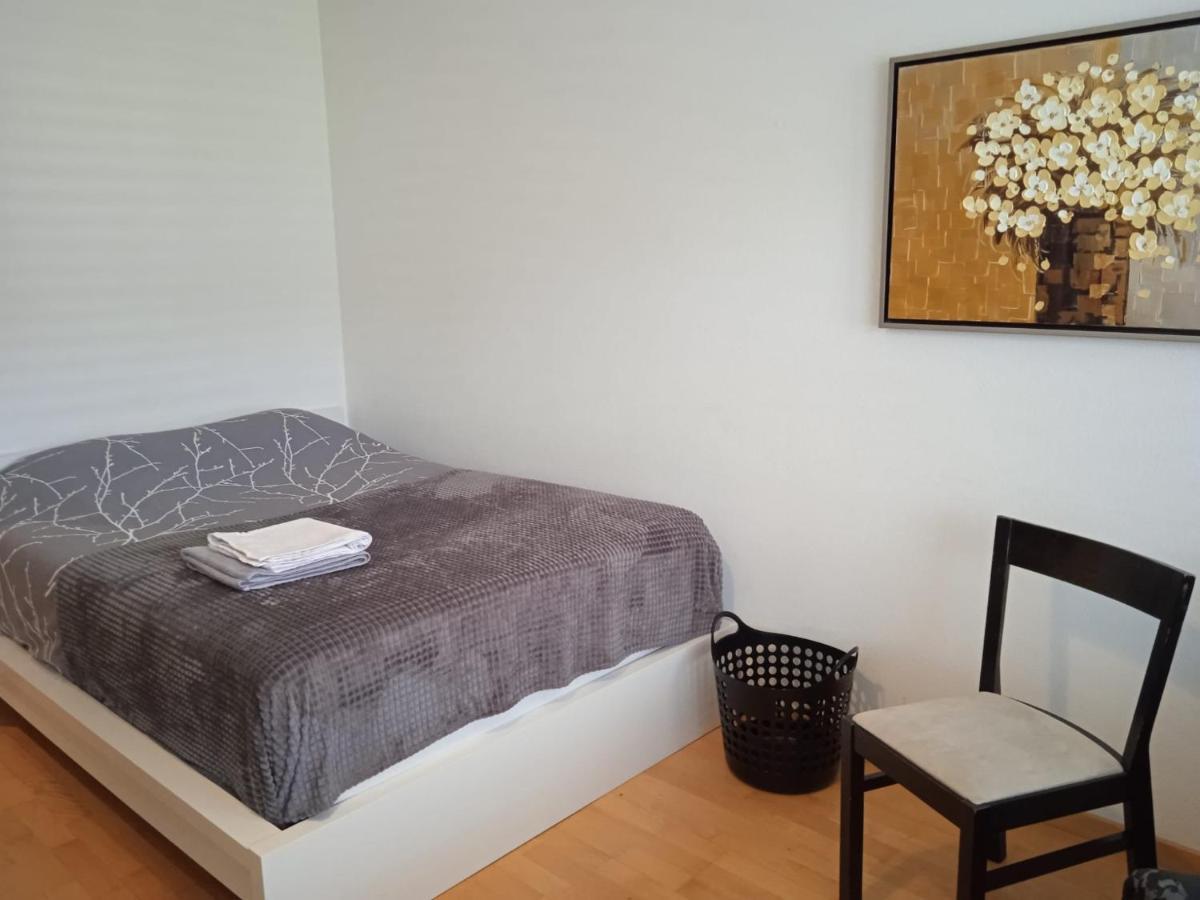 Апартаменты Studio Flat In The Heart Of Zug, Ideal For Solo Travellers Экстерьер фото